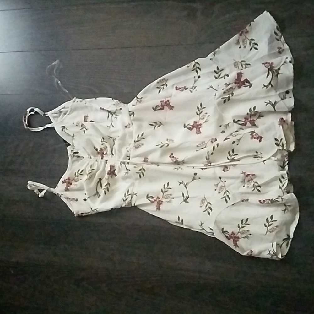 Small trixxi Floral print white dress